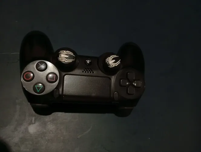 Vendo controle de PS4 original