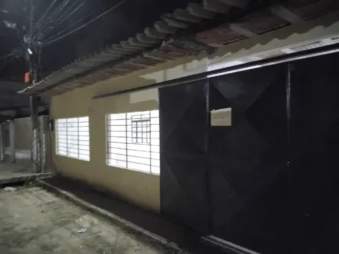 Casa pra vender em Arthur lundgren2, 2 quartos, 1sala ,1 cozinha,1 banheiro, área de serv