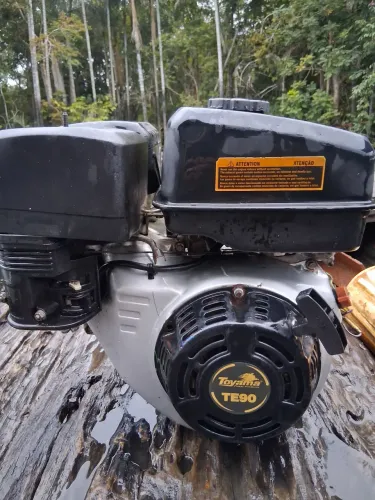 Motor rabeta 9hp  700$