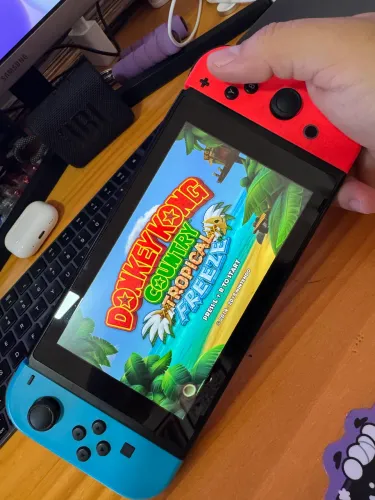 Nintendo switch semi-novo