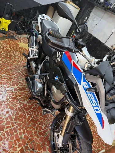 BMW 1250