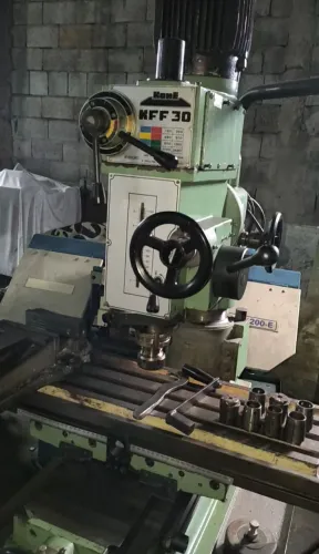 Fresadora KONE KFF30 
