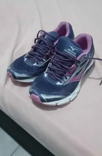 Tênis feminino
