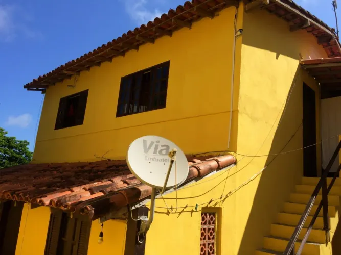 Oportunidade imperdível 2 casas e 6 kitnets a venda próximo a policlínica de manguinhos !