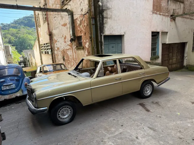 Mercedes-Benz 220-S Sedan 2.2 6V 4P Gasolina. 1968