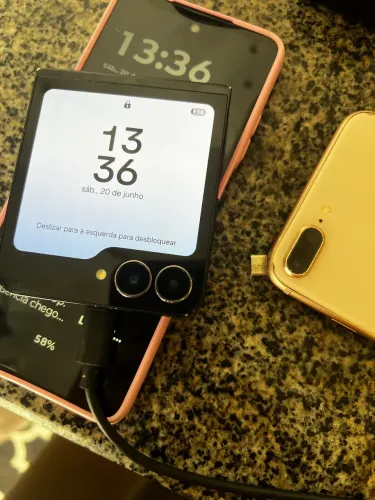 GALAXY Z FLIP 7 (display queimado)