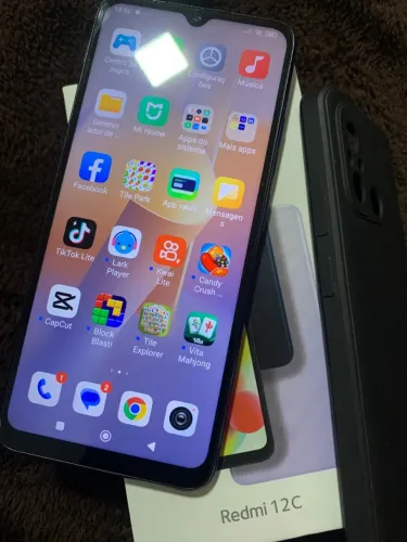 Vendo celular Redimi 12C, usado ótimas condições.