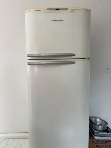 Geladeira 370 litros