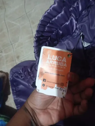 Jaqueta e calça da Luka Arruda