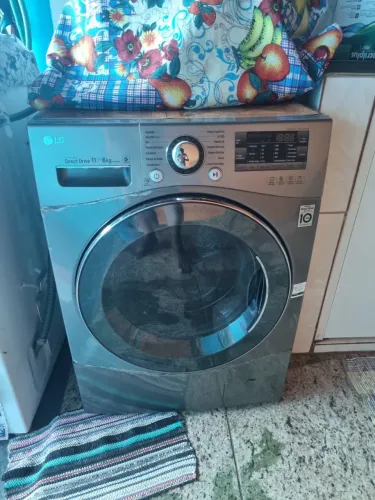 Vendo lava e seca 12 kg LG .