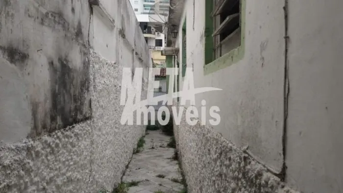 Casa com 2 dormitórios à venda, 125 m² por R$ 260.000,00 - Centro - Campos dos Goytacazes/