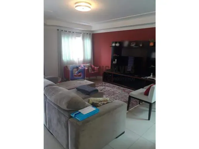 Sobrado Residencial à venda em Nova Petrópolis, SBC 3 suítes, 4 vagas