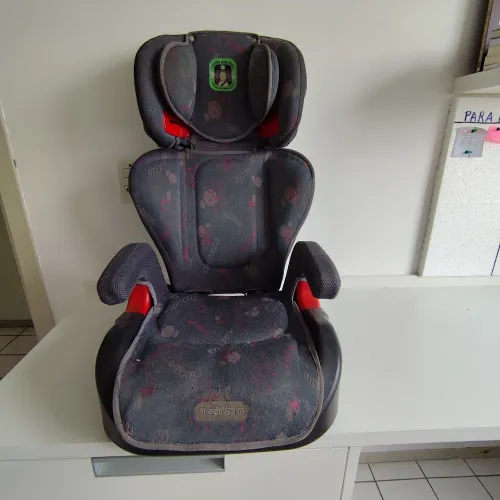 Cadeirinha auto para crianças acima de 4 anos