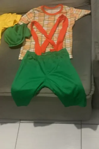Roupas de criança menino tamanho 4