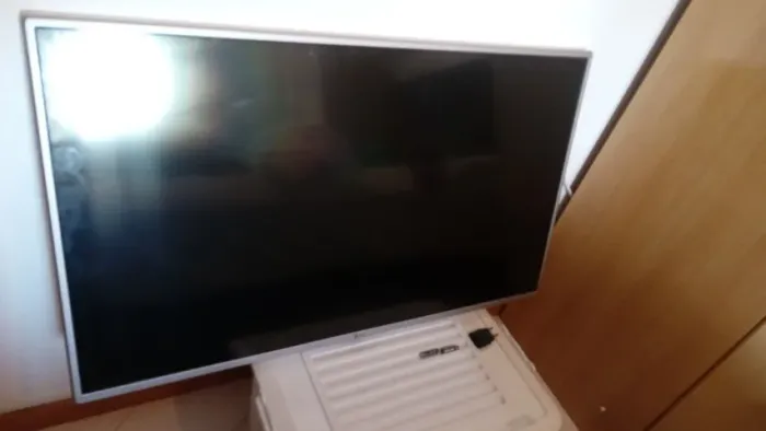 Smart TV LED LG 43 polegadas com resolução Full HD