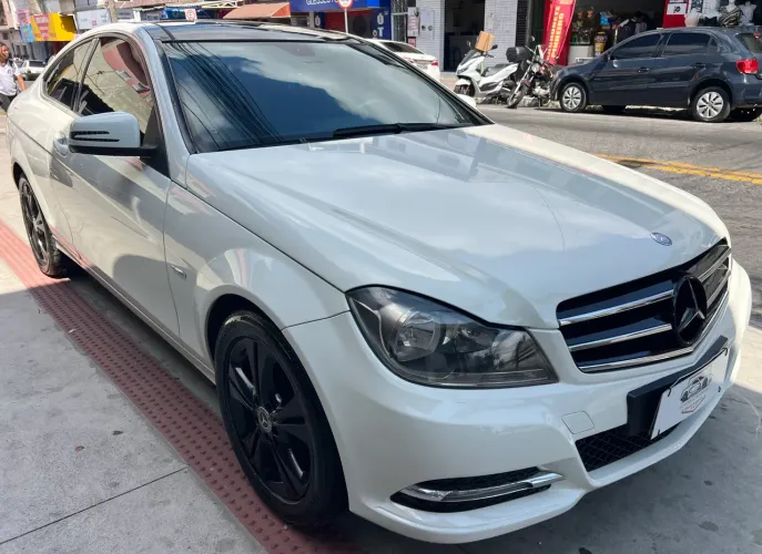 Mercedes-Benz C-180 CGI Coupe 1.8 16V 156cv Aut. 2012