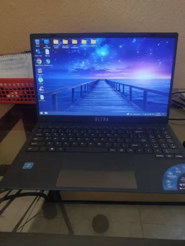 Vendo notebook Celeron 4020 semi novo