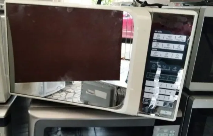 Microondas Midea 31 litros 3 meses de garantia