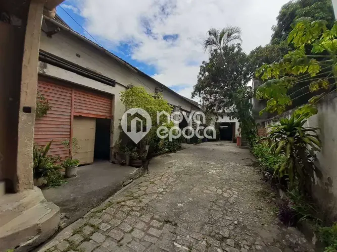 Jacaré | Galpão