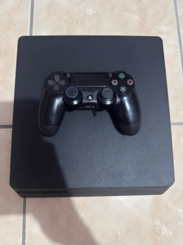 PS4 Slim