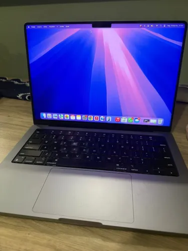 Macbook Pro M2 Max | 32gb RAM | 1TB SSD