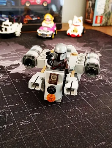 Lego Star Wars - The Razor Crest Microfighter (Original)