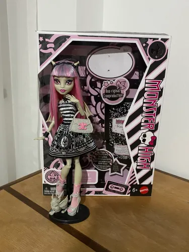 Boneca Monster High Rochelle Goyle 2026 
