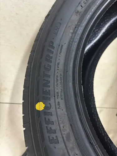 2 pneus novos 215/55 R17 Goodyear