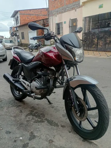 Vendo essa linda Titan mix 2012