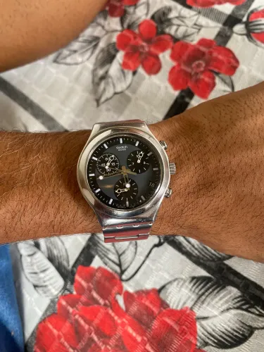 Swatch irony cara preta serie prata