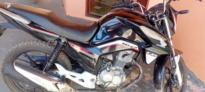 Titan 160