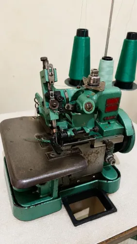 Overlock Semi-Industrial à Venda