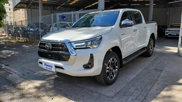 Toyota Hilux CD SRX 4X4 2.8 TDI 16V Diesel Aut. 2025