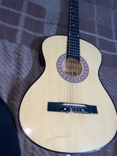 Vendo violão para iniciante