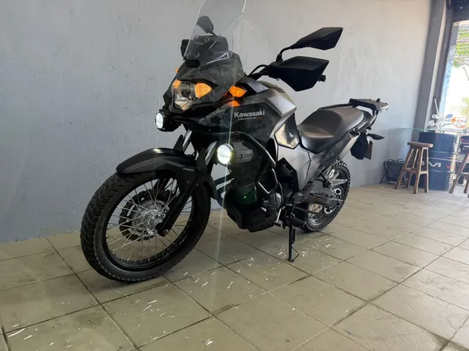 Moto Versus 300