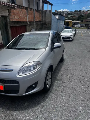 Fiat Palio Attractive 1.0 EVO Fire Flex 8V 5P 2013