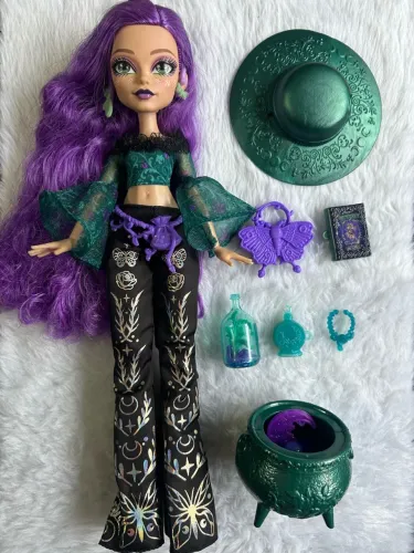 Willow Thorne Moonspell Magic Monster High