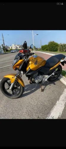 Vendo cb300 abaixo Fipe