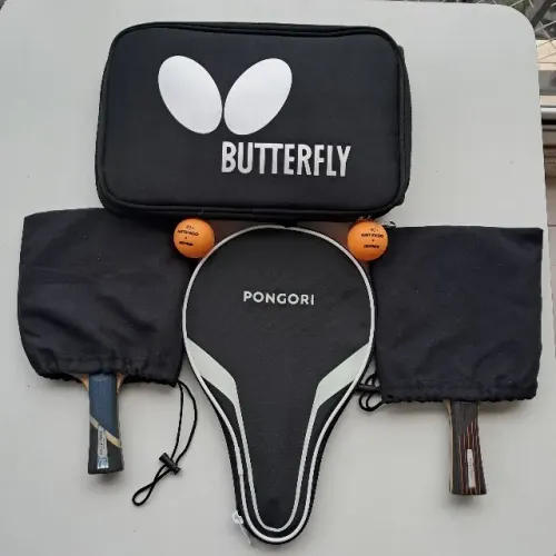 Kit Tênis de Mesa - Butterfly, Cornilleau e Pongori (3 Raquetes + Case + Bolas)