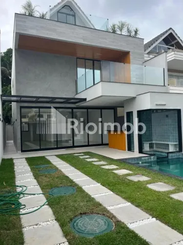 Casa para venda 3 suites no Recreio dos bandeirantes Condomínio Green Place com 350m²