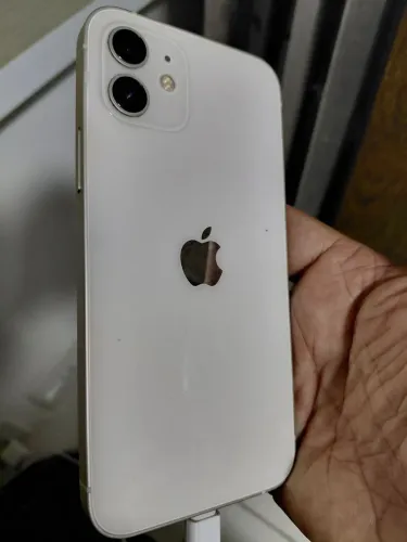 Vendo IPhone 12 64gib muito novo