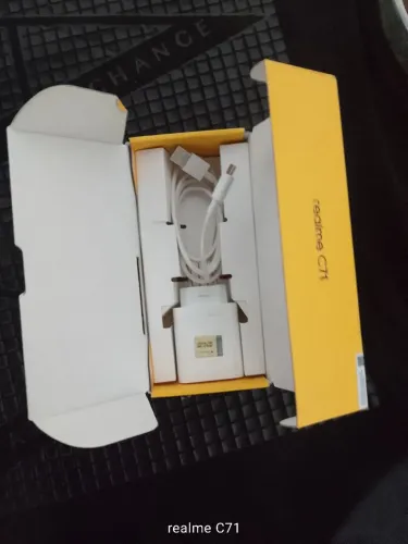 Realme c71 8Gb+16Gb de RAM, 24BG + 264GB e NFC.