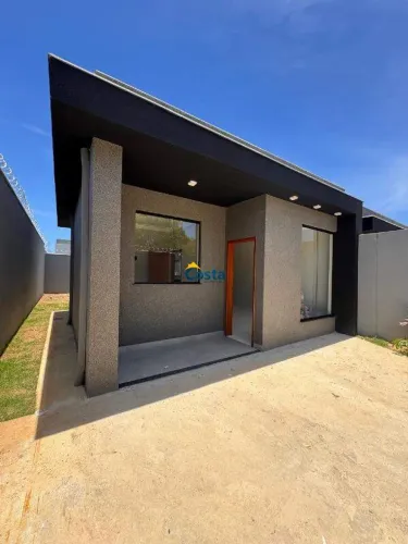 CASA NOVA 2 QUARTOS E 3 VAGAS, TOTALMENTE INDIVIDUAL, NO NOVO HORIZONTE! FINANCIA!