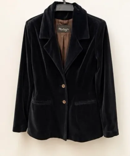 Blazer Makenji de veludo tamanho 48