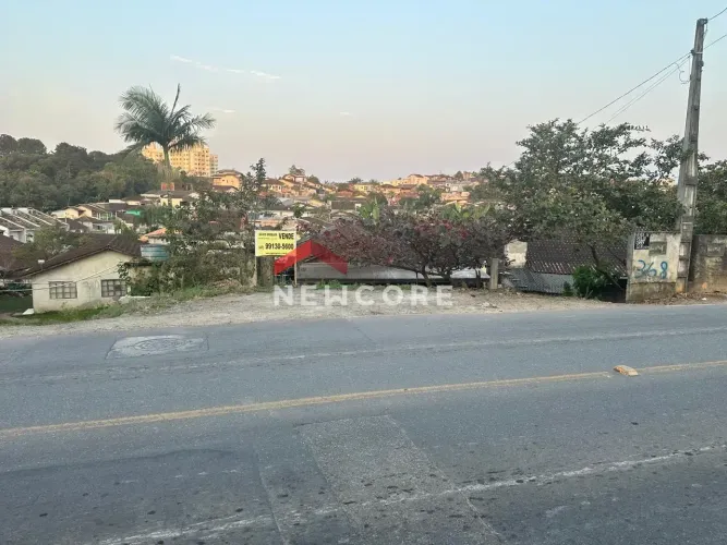 Lote em Rua Jarivatuba - Jarivatuba - Joinville/SC