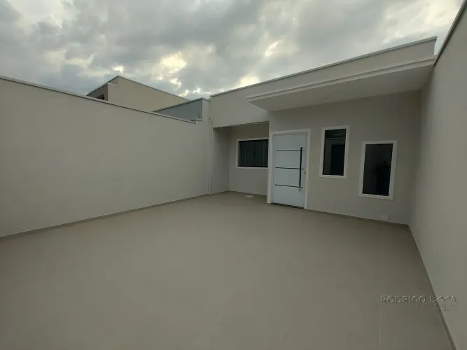 Casa nova para locação em São Lourenço MG