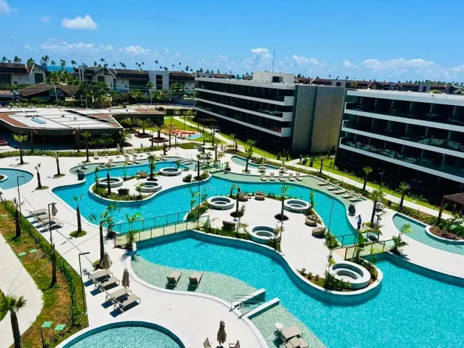 Studio Novo em Muro Alto | Condomínio Mana | A Poucos Passos da Praia | Excelente para Inv