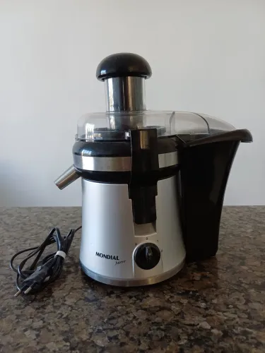 Centrífuga Juicer Mondial
