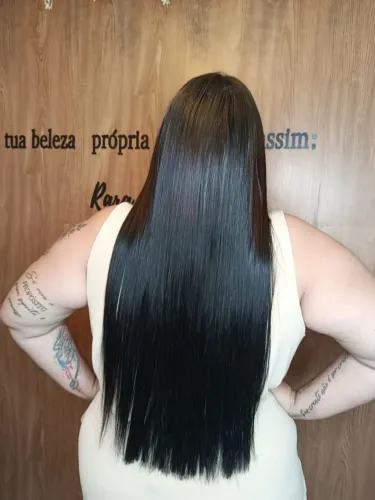 Dois mega hair um usado uma única vez e outro nunca usado.