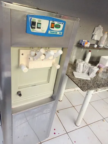 Máquina Italiana Produz Sorvete e Açai